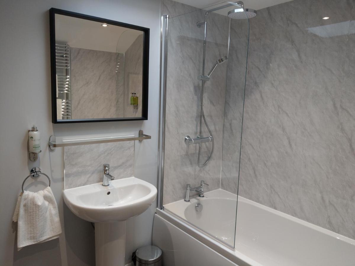 27 High Street Apartments Husbands Bosworth Exteriör bild